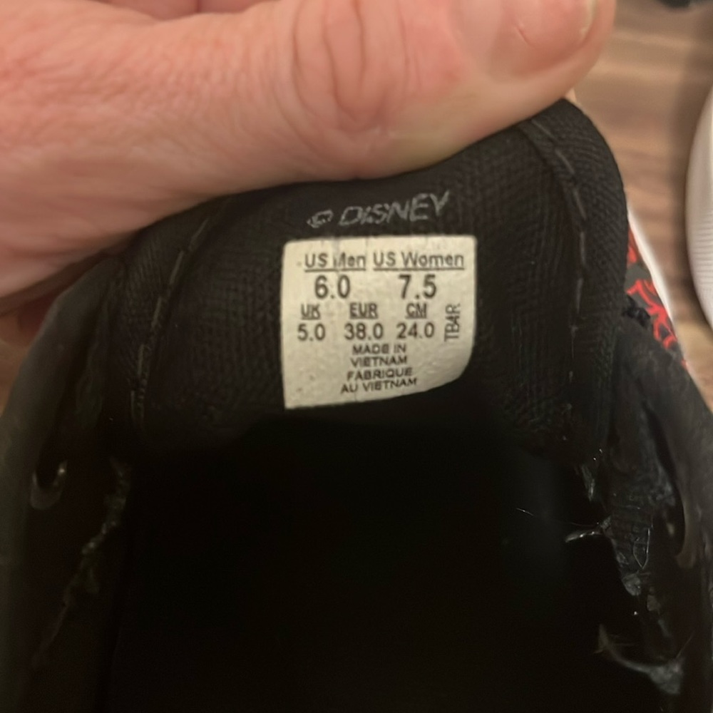 VANS X DISNEY MICKEY MOUSE SNEAKERS - Picture 13 of 16
